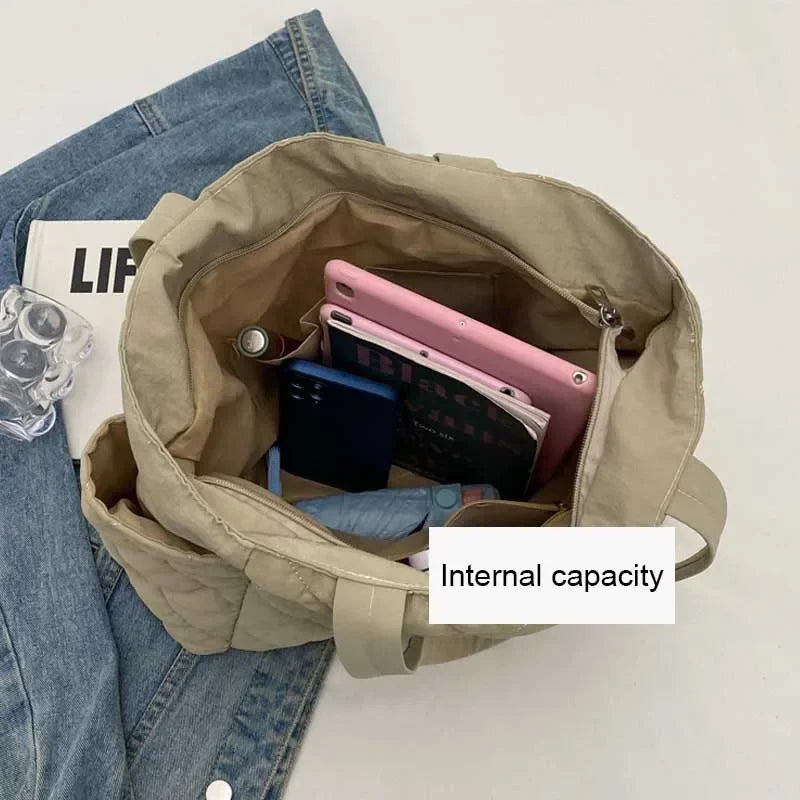 Lightweight Luxury: Diamond Quilted Hobo Handbag for Women on-the-Go"